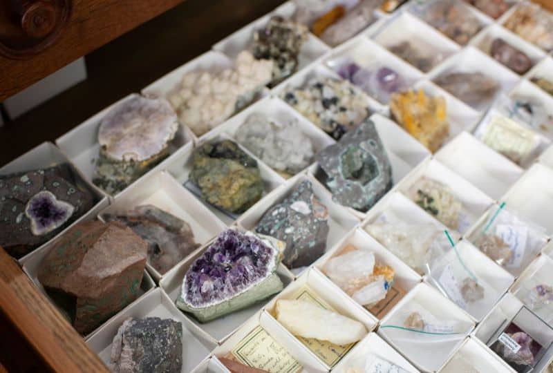 Identify and classify a mineral collection